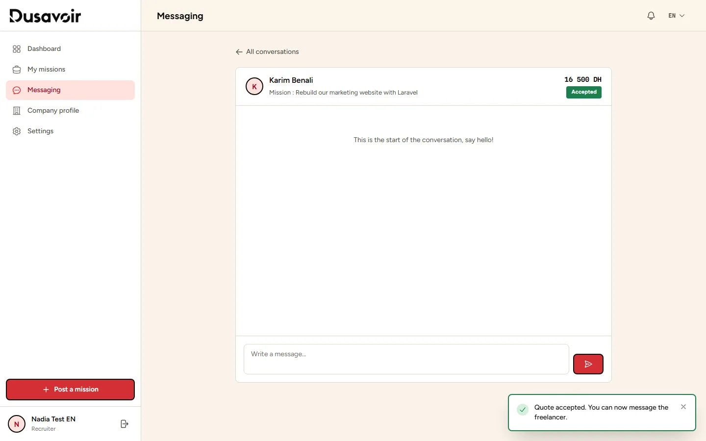 Dusavoir messaging showing a quote with Accepted status