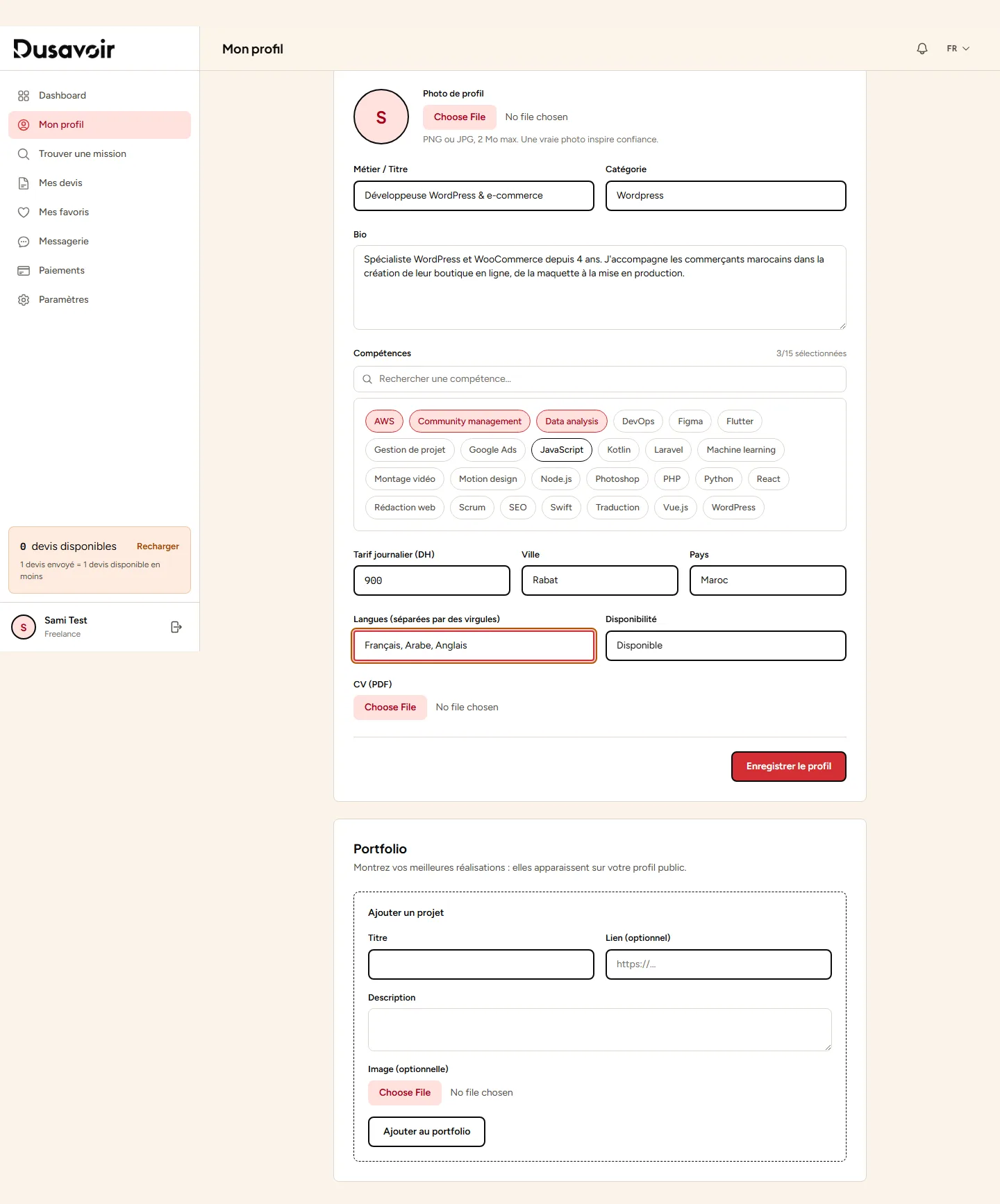 Formulaire de profil freelance rempli avec bio, compétences, tarif et localisation